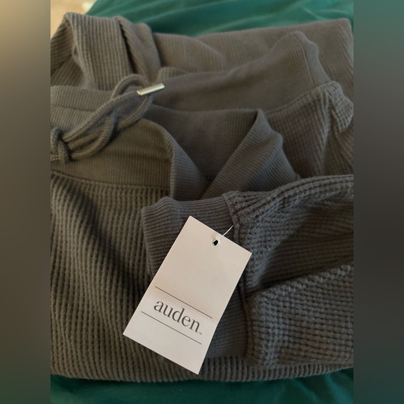 Auden Soft Waffle 
Dark Grey 3XL
Cuffed Ankles - Picture 3 of 6